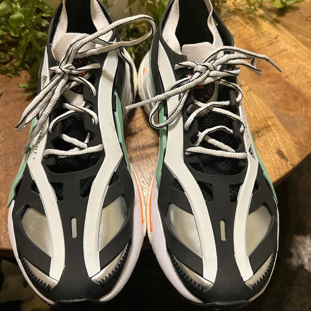 Stella McCartney Adidas size 8 lightly used